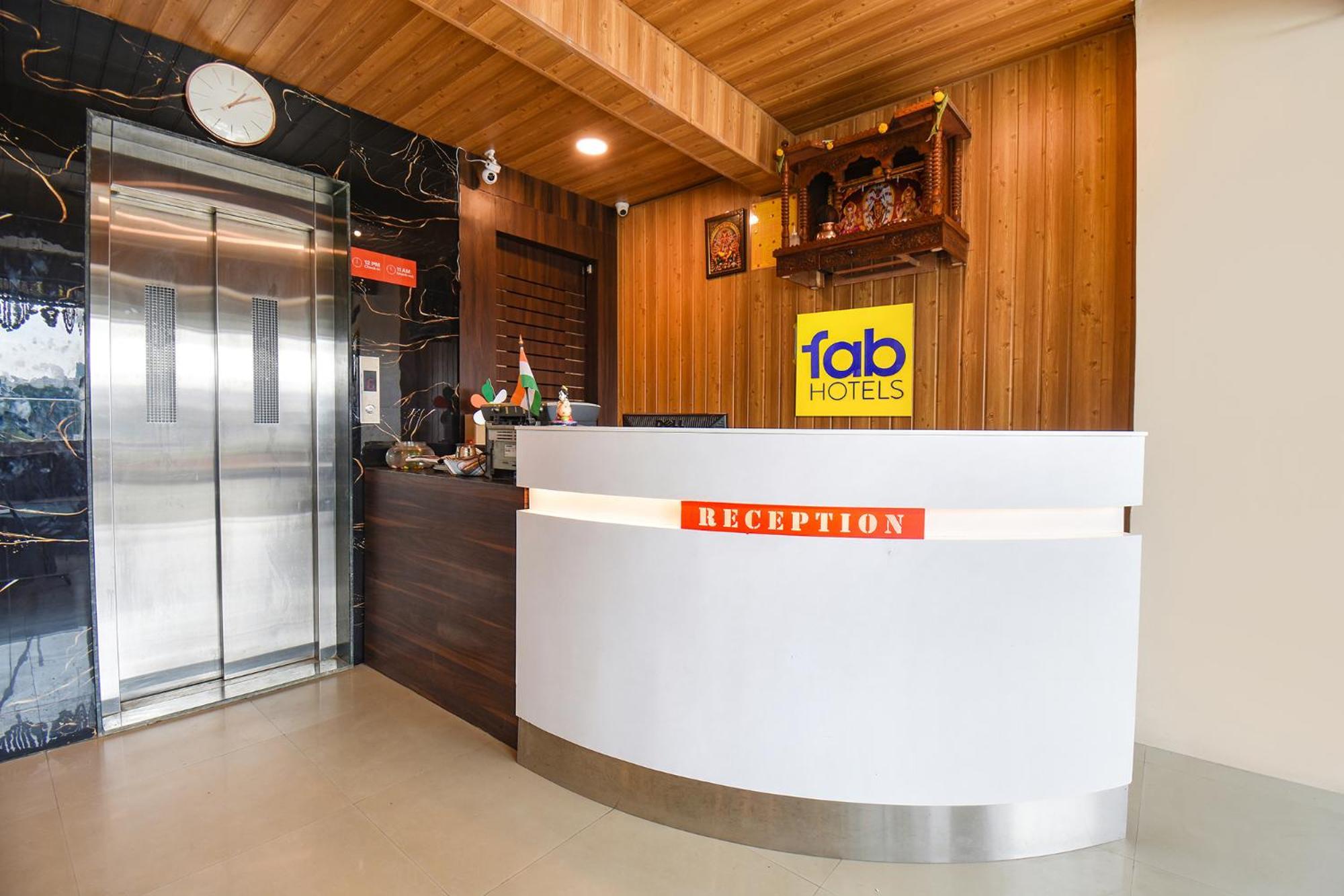 Fabexpress Comfort Executive - Nr Butterfly Park - Hinjawadi Bagian luar foto